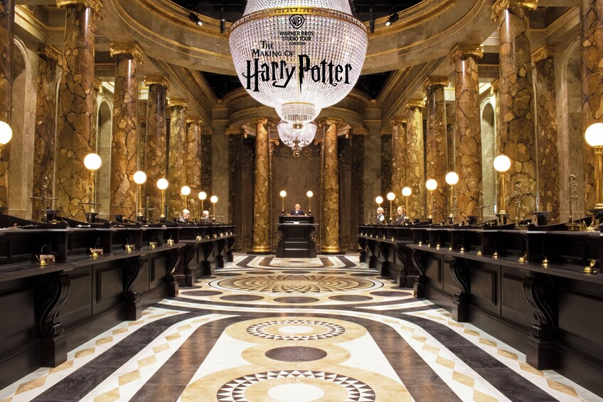 The Making of Harry Potter: Warner Bros. Studio Tour & Escorted Transfer 