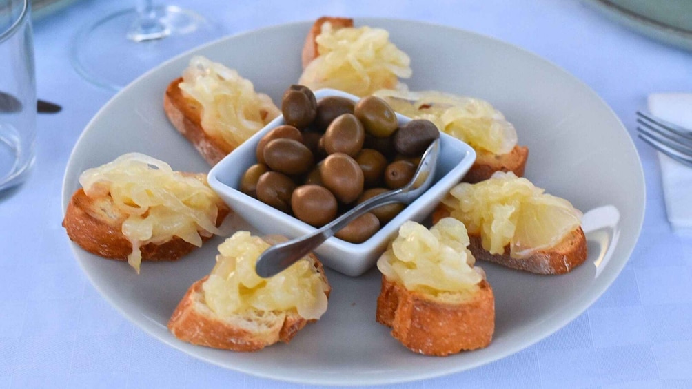 Picture 8 for Activity Alghero: wine tasting w/ local aperitif in the vineyard