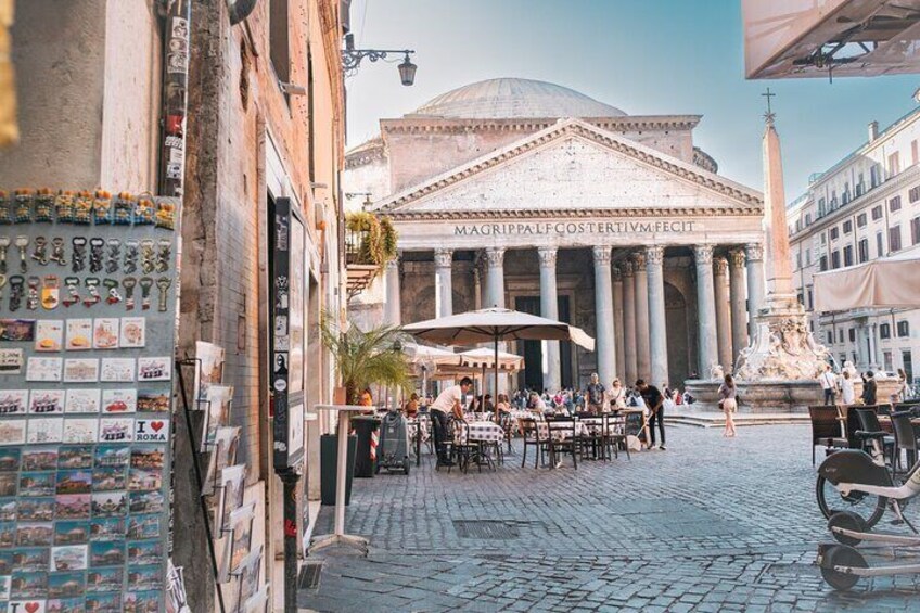 Rome: Discover Pantheon with Fast Track Access