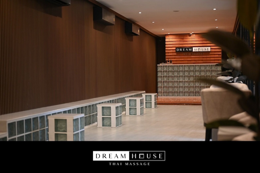 Dream House Thai Massage at Sukhumvit 20 Branch
