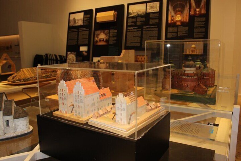 Scandinavian Art, Architecture and Design Tour in Stockholm