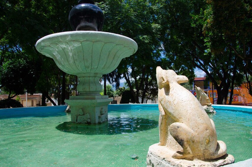From Oaxaca: Monte Albán and the art of Oaxaca