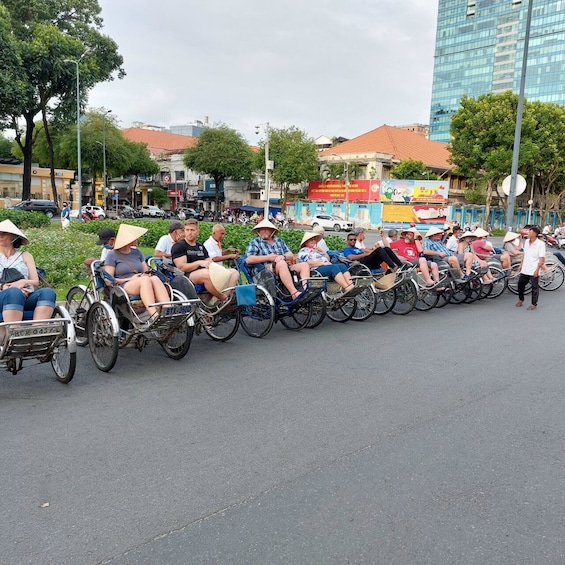 Experience Cylco Ride and Lunch/Dinner at Vietnamese Restaurant