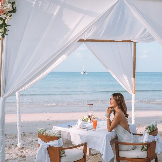 Melati Romantic Dinner On The Beach