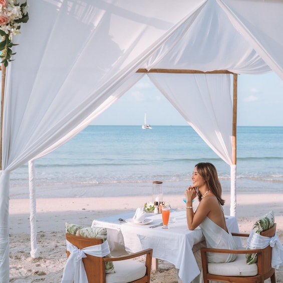 Melati Romantic Dinner On The Beach