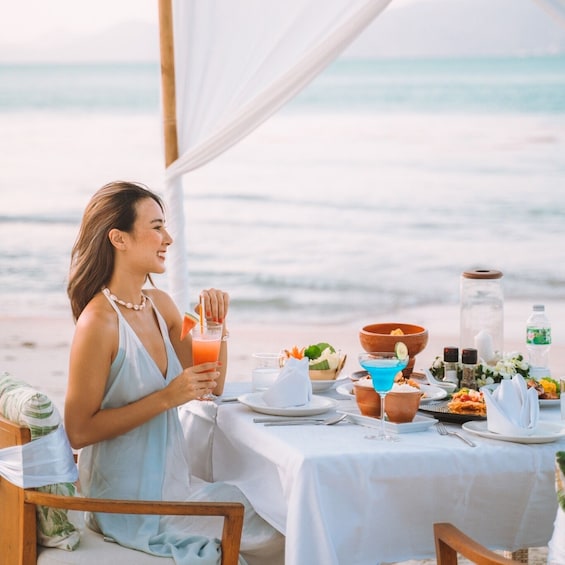 Melati Romantic Dinner On The Beach