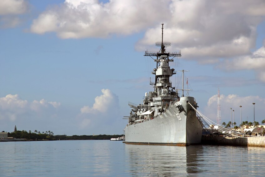 Pearl Harbor, USS Arizona & Honolulu City Tour - USS Missouri Optional 