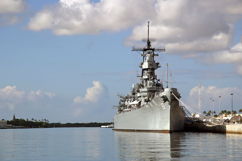 Pearl Harbor, USS Arizona & Honolulu City Tour - USS Missouri Optional