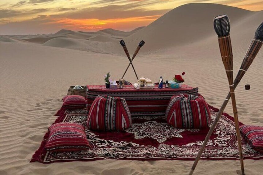Private Romantic Dune Dinner in Jeddah 