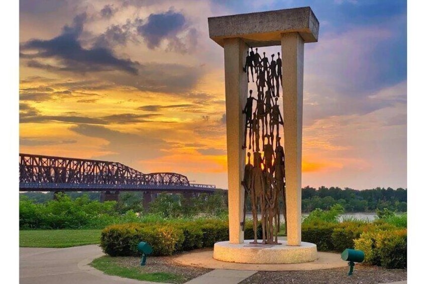 Sunset at Martyrs Park - where Memphis history meets stunning Mississippi River views.