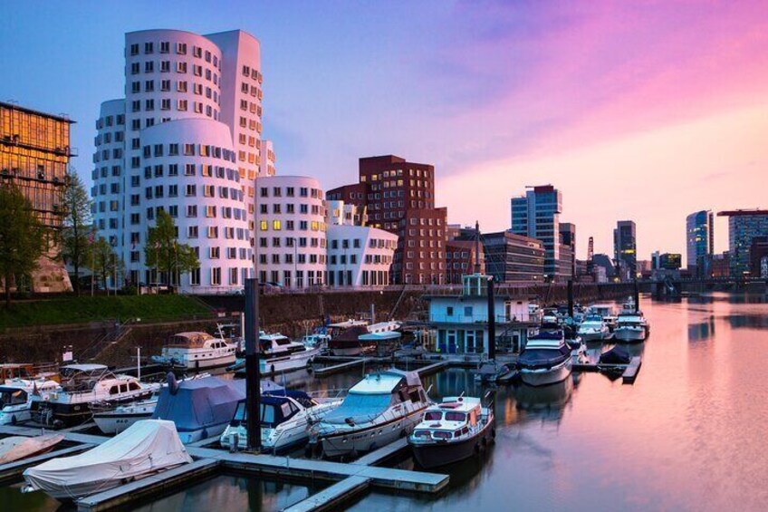 Dusseldorf: Self-Guided City Walking Tour with Audio Guide