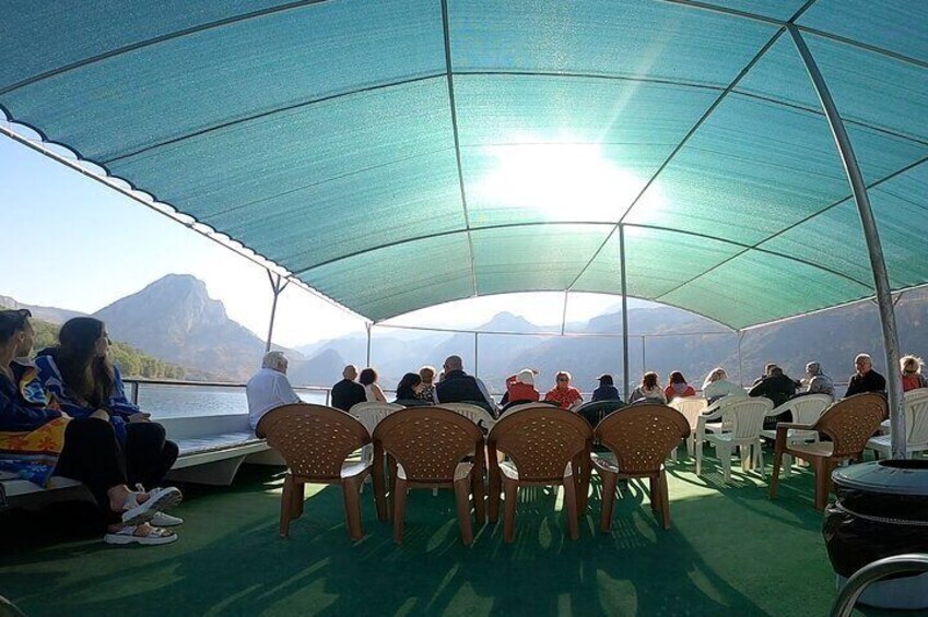  Full Day Green Canyon Boat Tour with Lunch Included