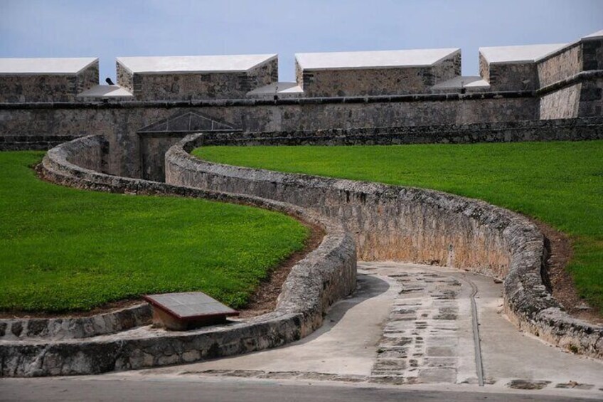Getting to know the cultural heritage of Campeche on a walking tour