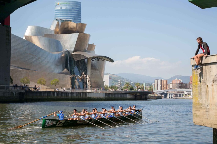 Picture 2 for Activity Bilbao: Small-Group Guided Walking Tour