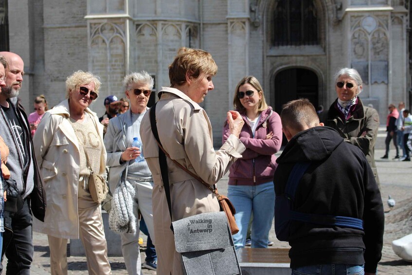 Picture 5 for Activity Antwerp: City Highlights Walking Tour