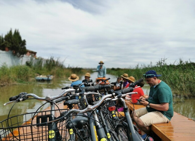 Picture 1 for Activity Valencia: Albufera Natural Park Bike and Boat Tour