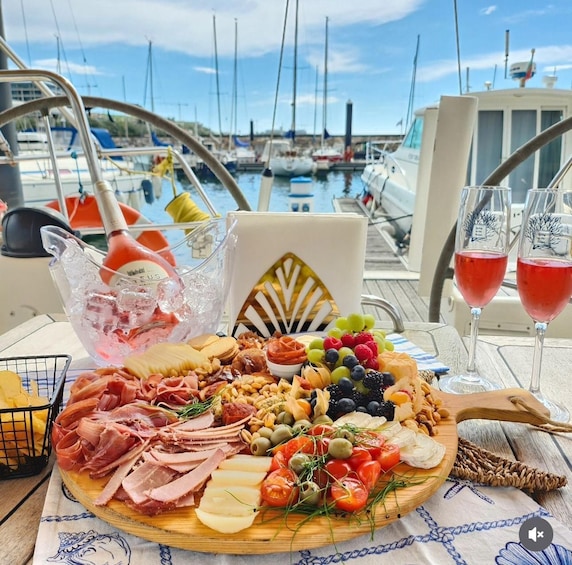 Porto: Private Sailboat Trip with Wine Tasting & Charcuterie