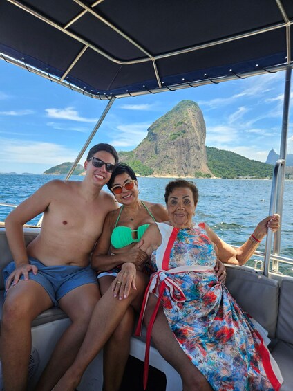 Picture 17 for Activity Rio de Janeiro: 2-Hour Boat Trip with Parasailing