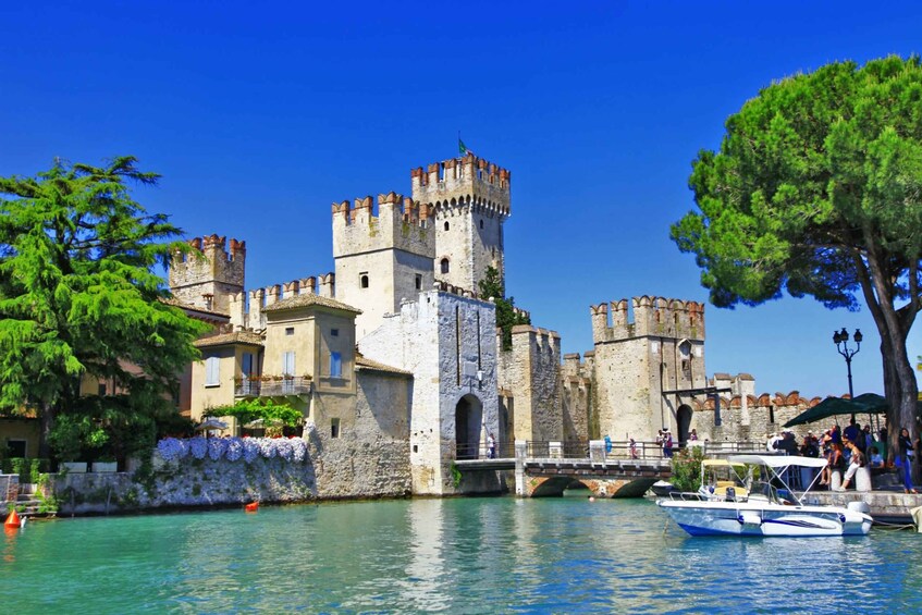Picture 5 for Activity Sirmione: Walking and Speedboat Tour