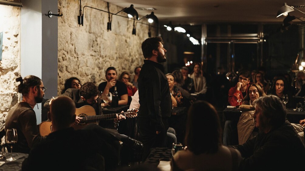 Fado Dinner Show & Night Tour