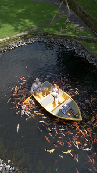 Picture 6 for Activity Ubud: Romantic Photo Moments on a Boat