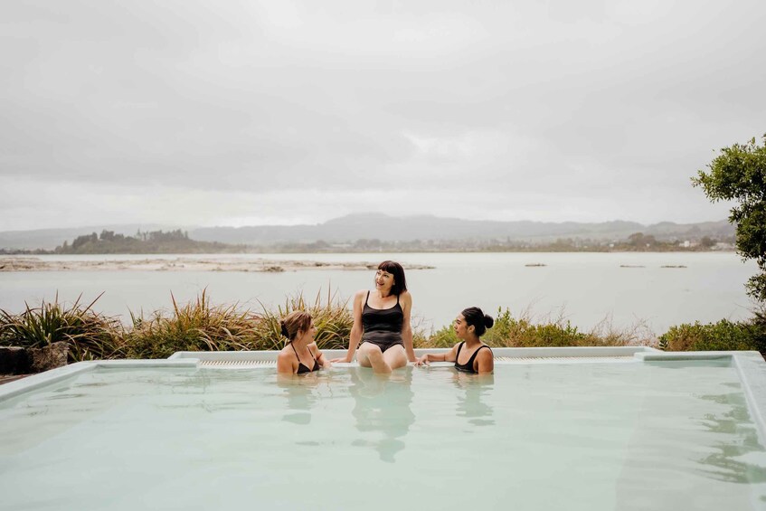 Picture 3 for Activity Rotorua Lake: Deluxe Lake Spa Geothermal Hot Spring Bathing