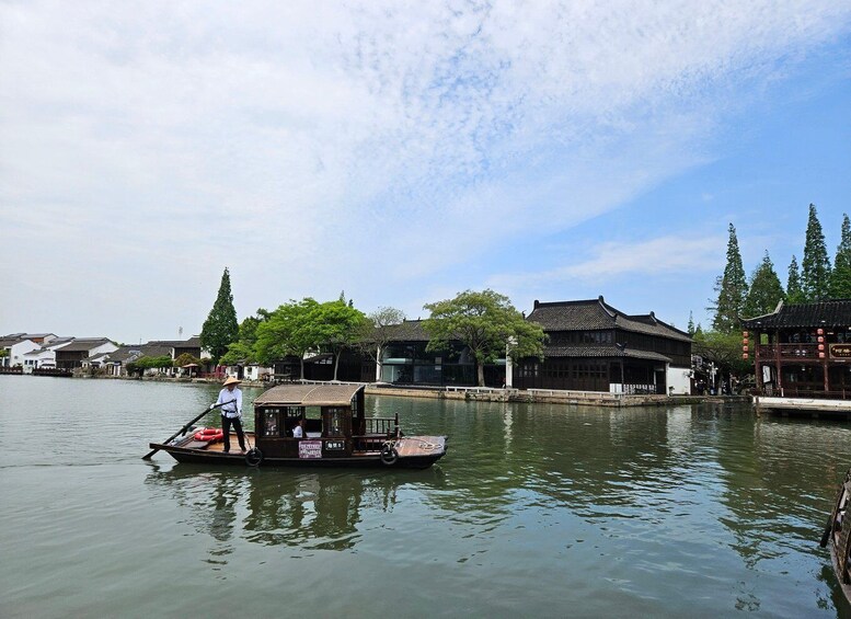 Picture 7 for Activity Zhujiajiao Water Village: Private Tour from Shanghai