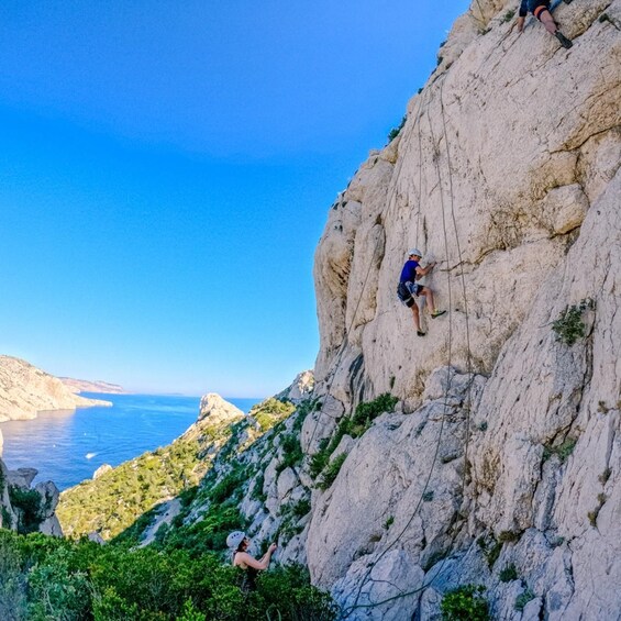 Picture 1 for Activity Climbing Discovery Session in the Calanques near Marseille