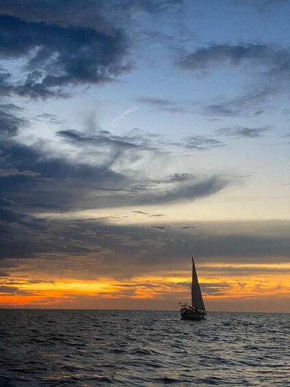 Picture 6 for Activity Santa Marta Bay: Sunset on a sail boat