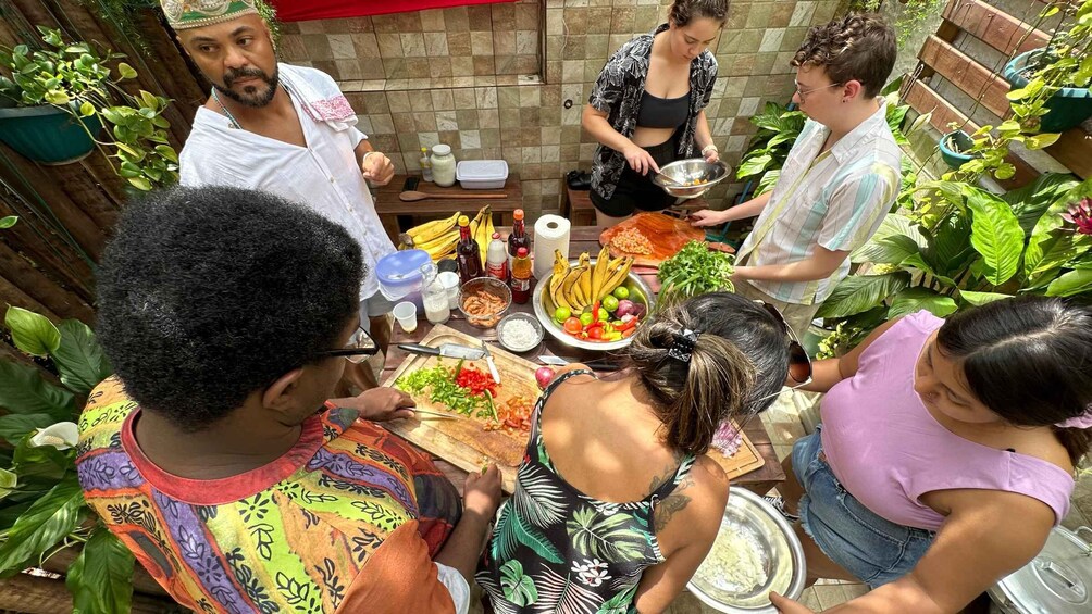 Picture 31 for Activity Salvador: Baiana Cooking Class with Market Visit & Lunch