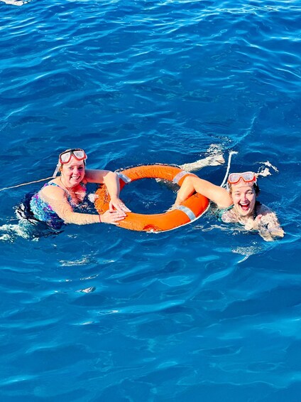 Picture 6 for Activity Luxury 4 hour private sailing to Papagayo Beaches