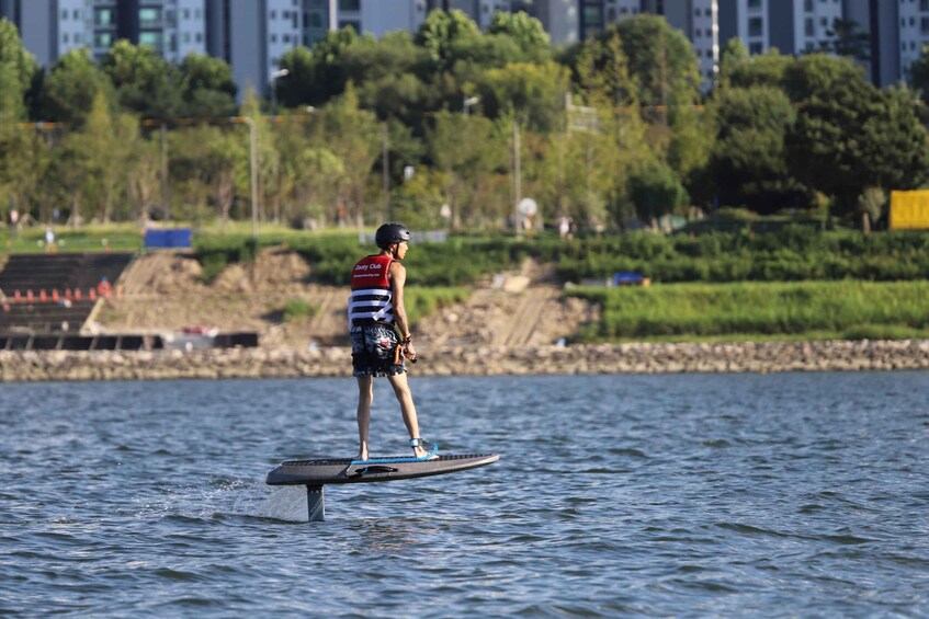 Picture 1 for Activity Seoul : Efoil Experience in Han River