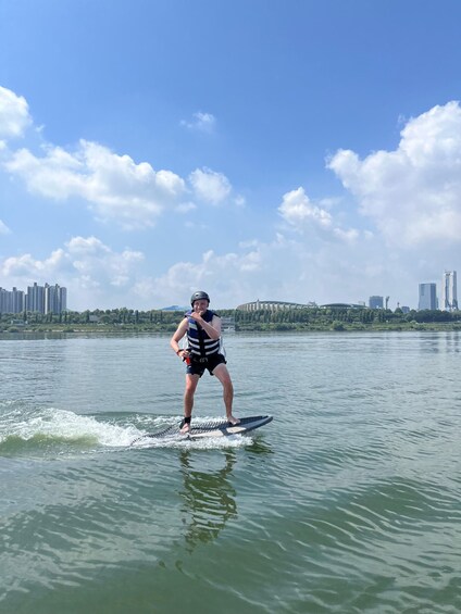 Picture 3 for Activity Seoul : Efoil Experience in Han River
