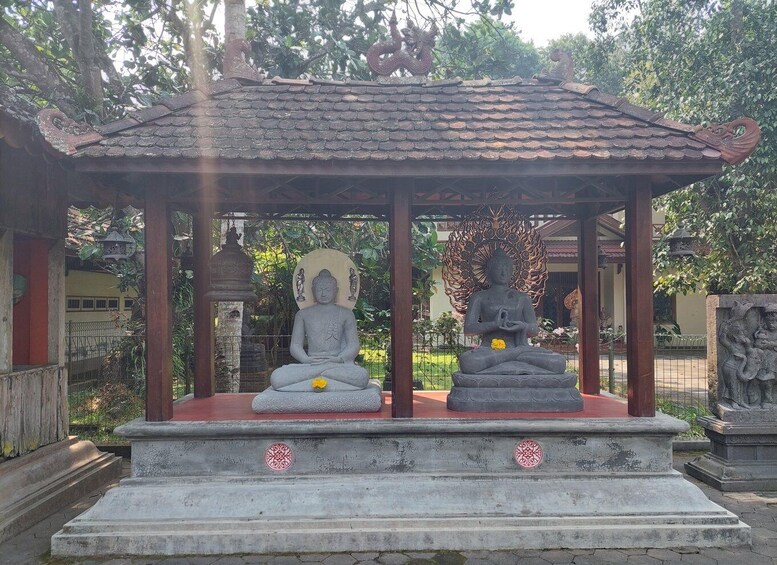 Picture 11 for Activity Yogyakarta: Borobudur Climb to the Top and Prambanan Tour