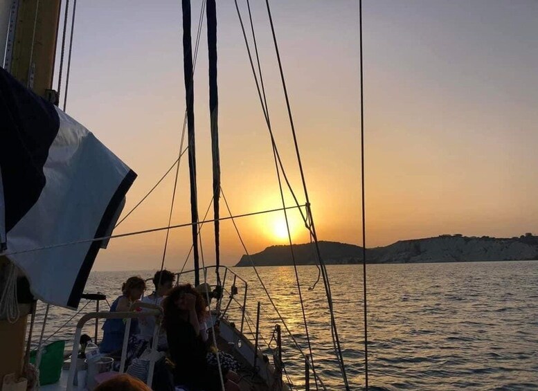 Picture 5 for Activity San Leone, Scala dei turchi: private aperitif on boat tour