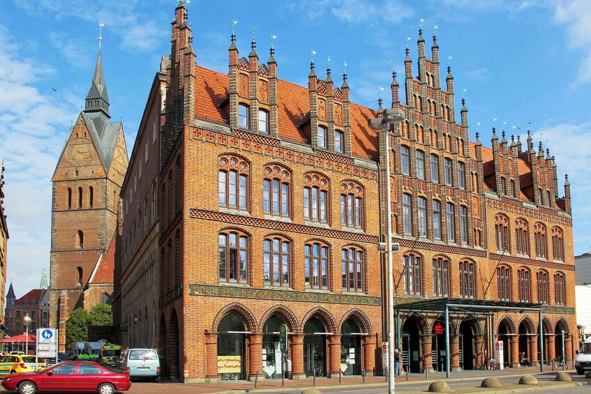 Picture 2 for Activity From Hamburg: Private Guided Day Trip to Hanover