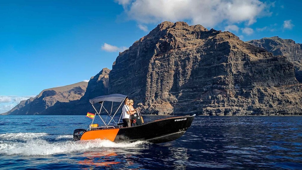 Picture 3 for Activity Live the ocean without license and discover Los Gigantes
