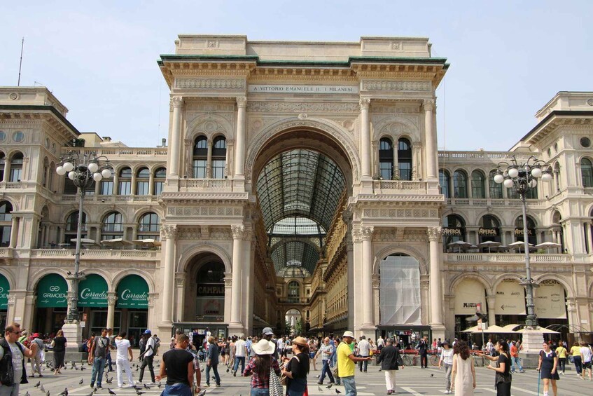 Picture 20 for Activity Milan: Private Sightseeing & Shopping Tour with a Local