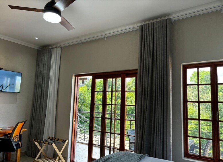 Picture 1 for Activity From Johannesburg: 4 -Day Joburg with Kruger 2 Day Safari