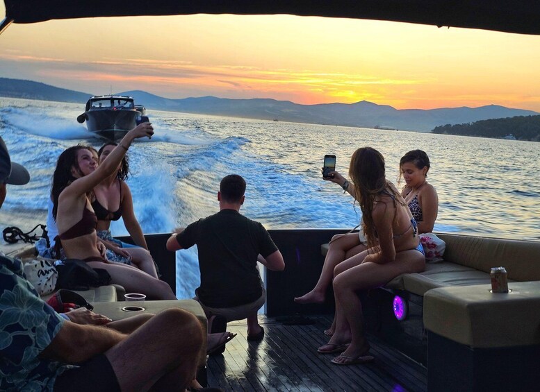 Picture 1 for Activity From Split: Sunset Powerboat Cruise with Unlimited Drinks