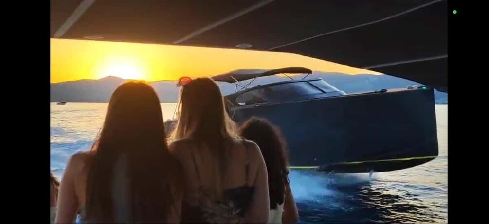 Picture 6 for Activity From Split: Sunset Powerboat Cruise with Unlimited Drinks