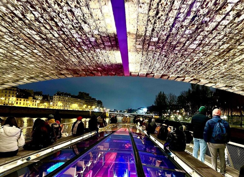 Picture 14 for Activity Paris: Night River Cruise On The Seine With Waffle Tasting