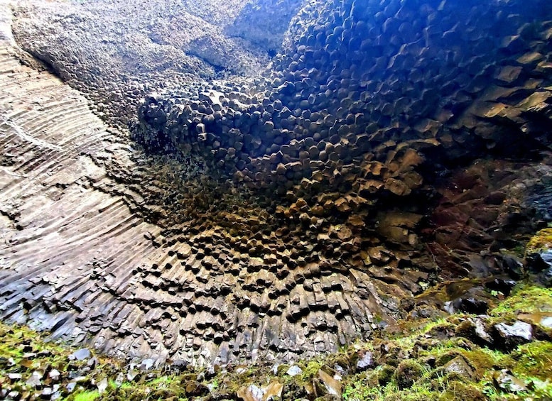 Picture 5 for Activity From Portland: Full Day Gorge Waterfalls & Mt. Hood Tour