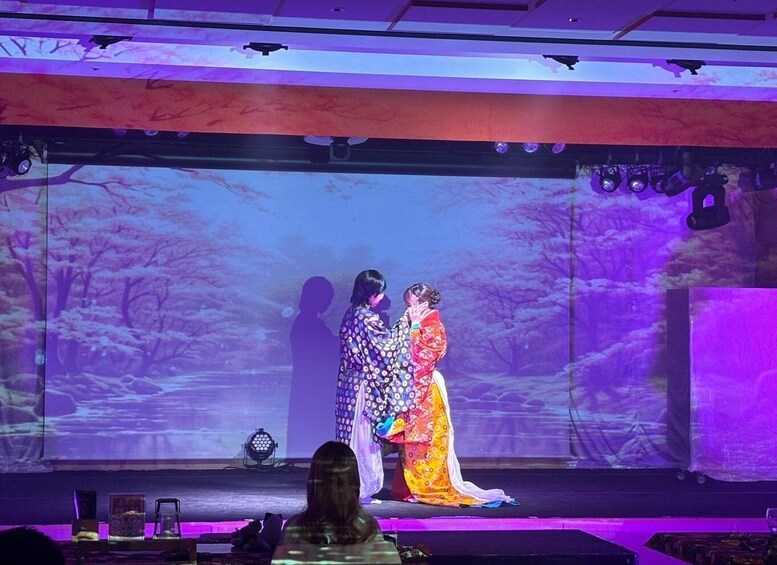 Picture 2 for Activity Tokyo: Traditional Story/Female Samurai Show with Drink