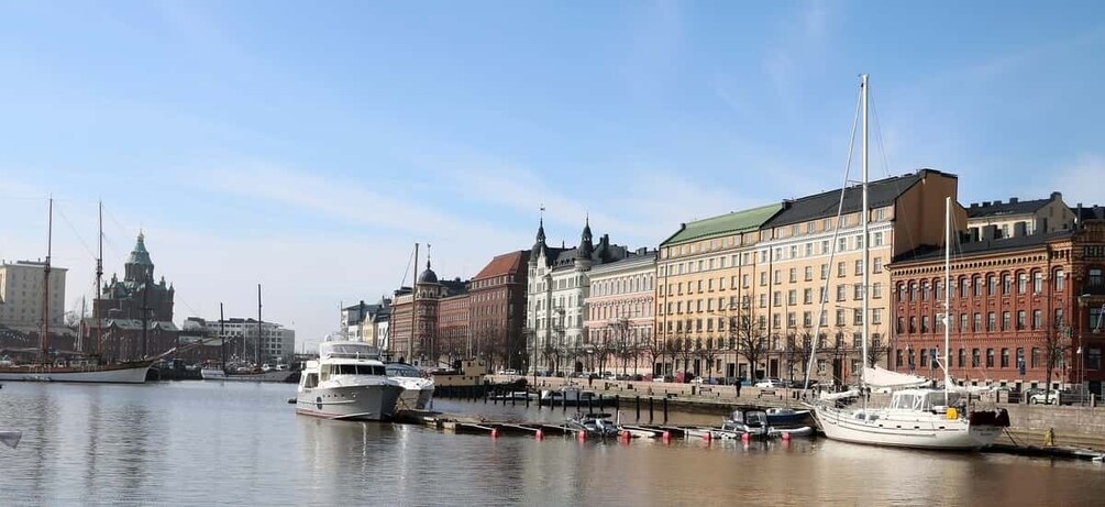 Picture 9 for Activity From Tallinn: Guided Day Trip to Helsinki by Ferry & VIP Car