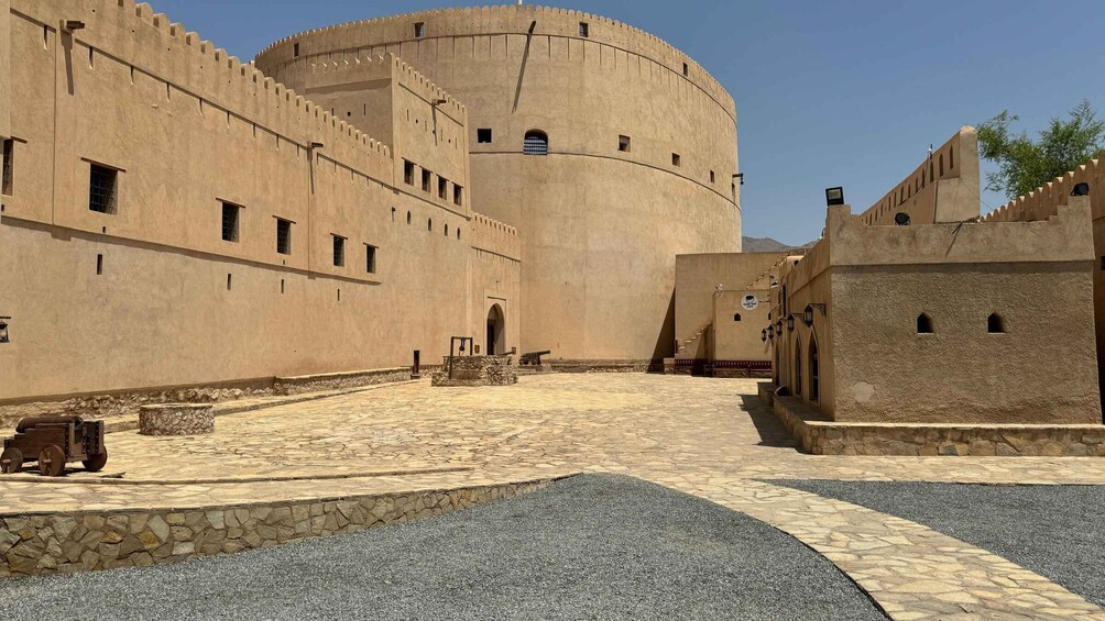 Picture 26 for Activity From Muscat: Nizwa and Jebel Akhdar Full-Day Tour with Lunch