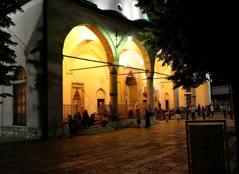 Picture 3 for Activity Sarajevo: Nighttime City Highlights Walking Tour