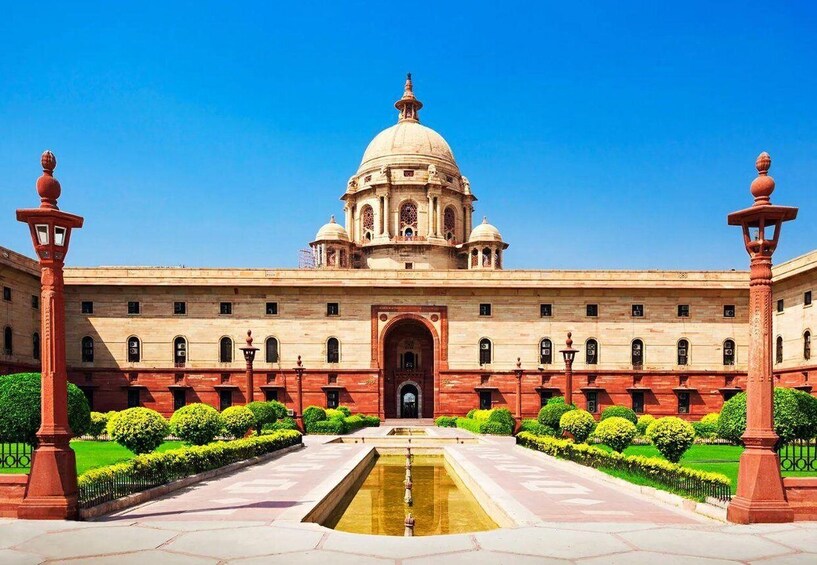 Picture 4 for Activity Delhi: Private Guided Temples And Spiritual Tour By Car