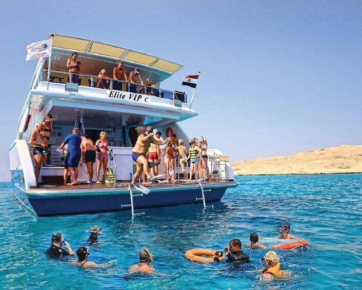 Picture 4 for Activity Cairo: Premium Yacht Cruise & lunch with optional pickup