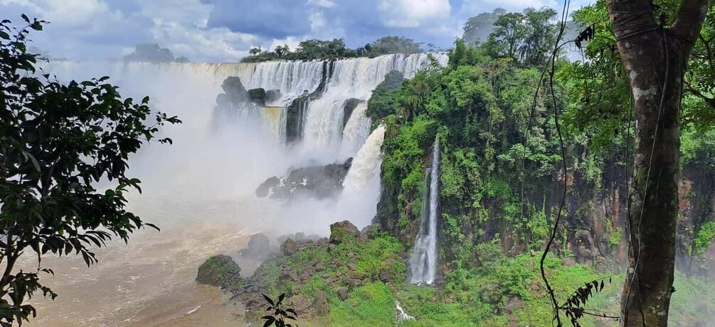 Picture 20 for Activity From Foz do Iguaçu: Iguazú Falls Boat Ride Argentina